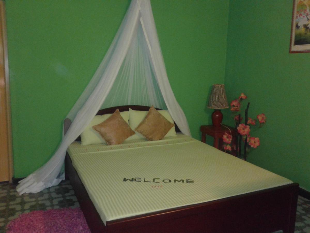 Green Bamboo House Сигирия Екстериор снимка